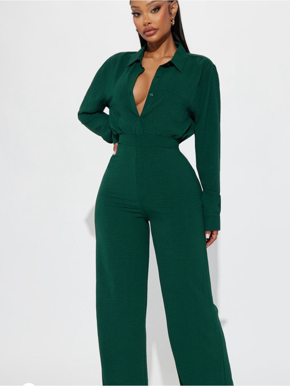 Fashion Nova Emerald Green Button-down Wide-Leg Jumpsuit. Very fitting and sexy